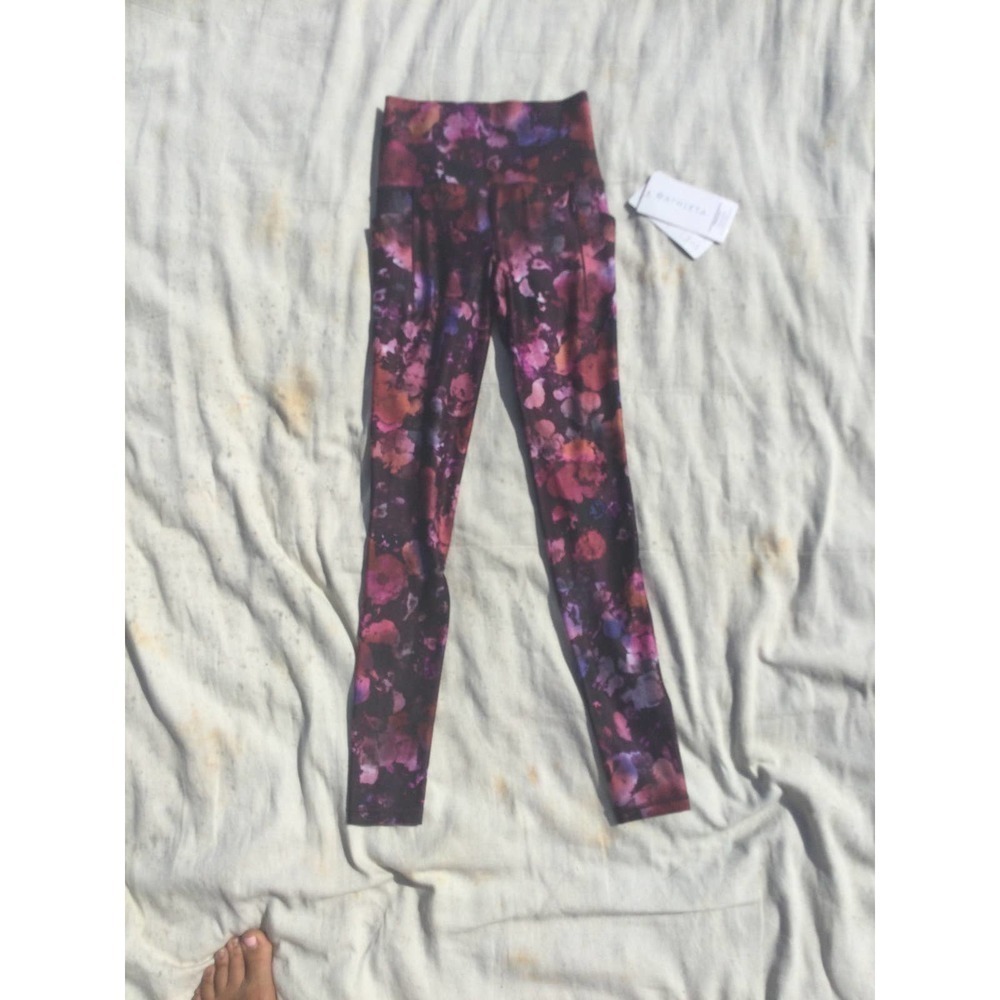 Athleta womens leggings xxs salutation stash pocket II printed tight purple pink